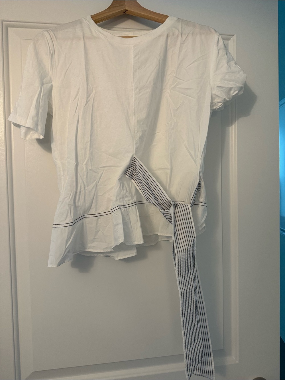 Sandro White Node Bow Detail T-Shirt - Picture 6 of 7